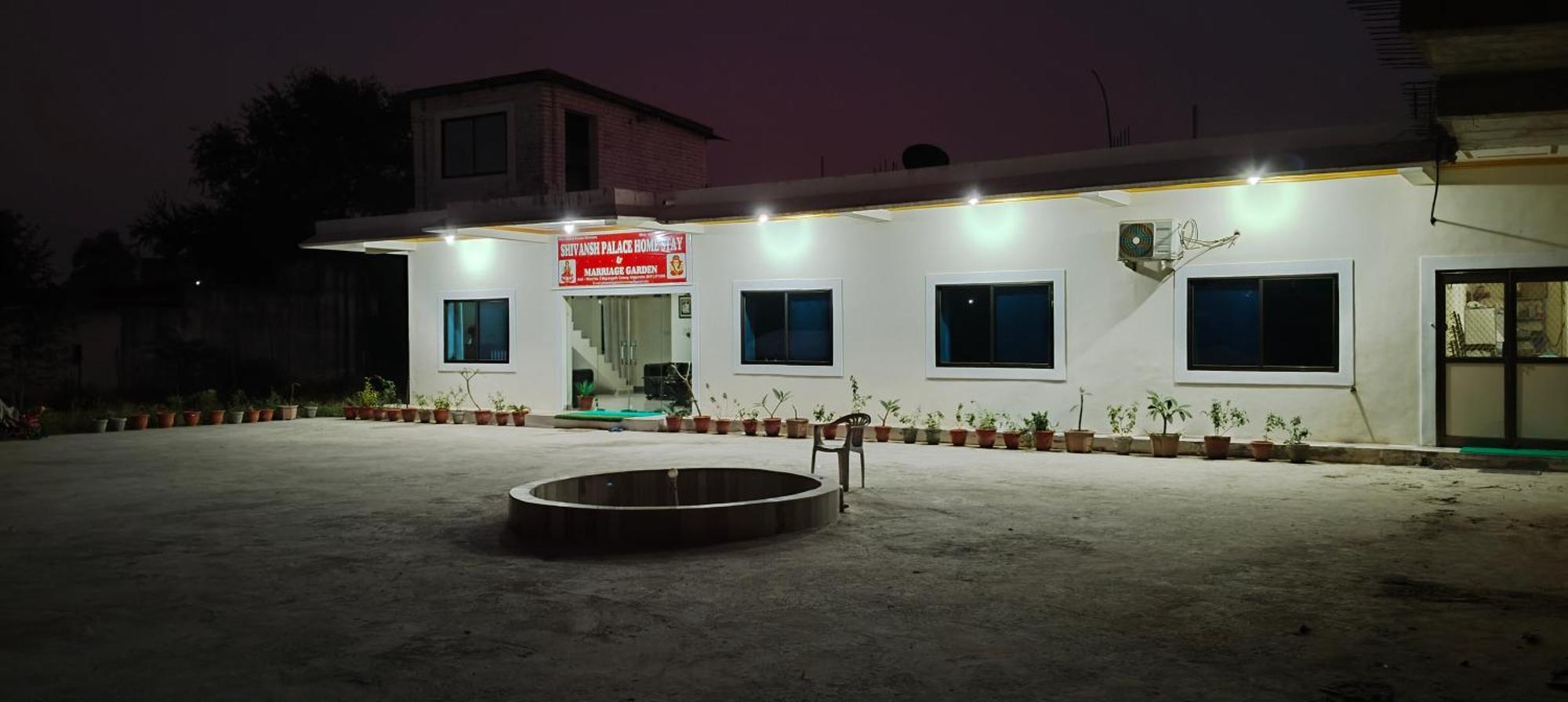 Shivansh Palace Homestay & Marriage Garden Khajurāho Exterior foto